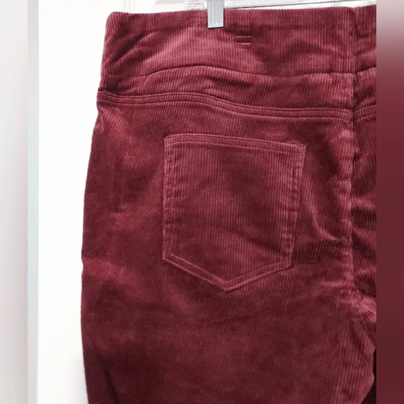 D & Co. Denim & Company Maroon Corduroy Elastic Waist Pants in Size 20WP - Picture 6 of 11
